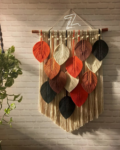 آویز برگ ریشه دار